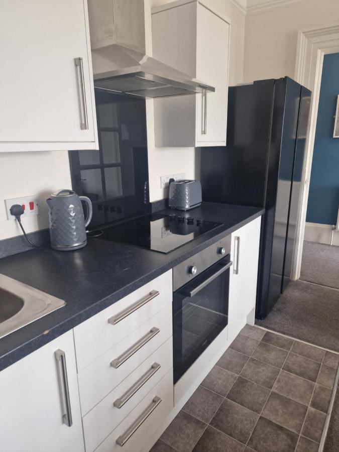 2 The Green, Exceptional Large House, Sea Views Loads Of Bathrooms Seaton Carew Exteriör bild