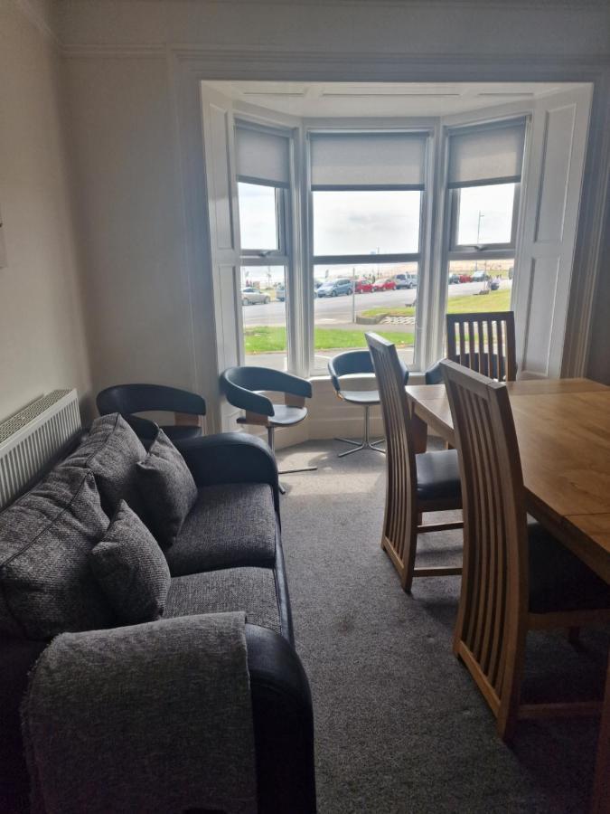 2 The Green, Exceptional Large House, Sea Views Loads Of Bathrooms Seaton Carew Exteriör bild