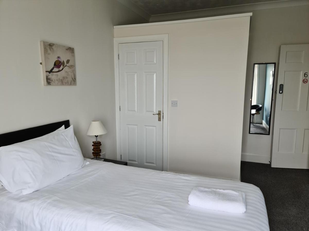 2 The Green, Exceptional Large House, Sea Views Loads Of Bathrooms Seaton Carew Exteriör bild